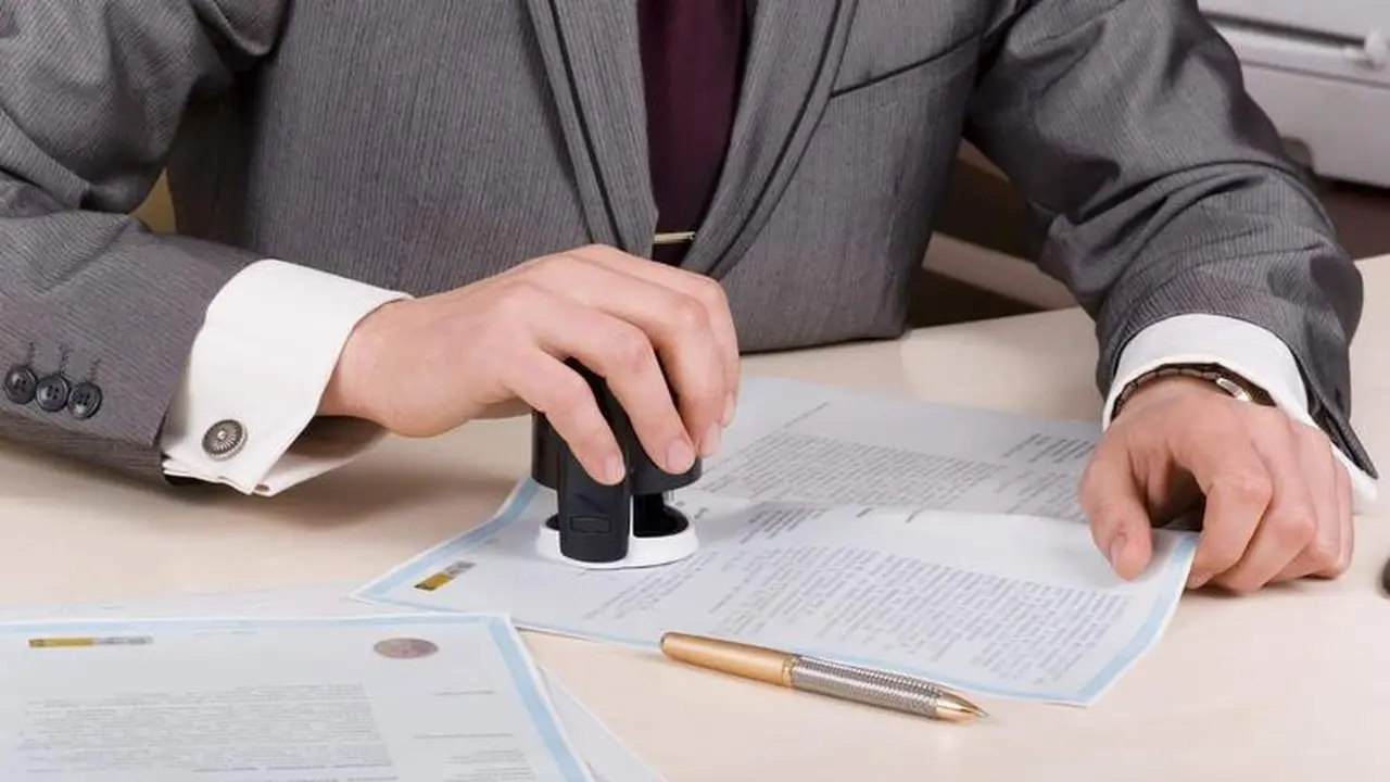 أوراق نقل ملكية سيارتك.. وزارة الداخلية تحدد المستندات المطلوبة عبر بوابتها الإلكترونية